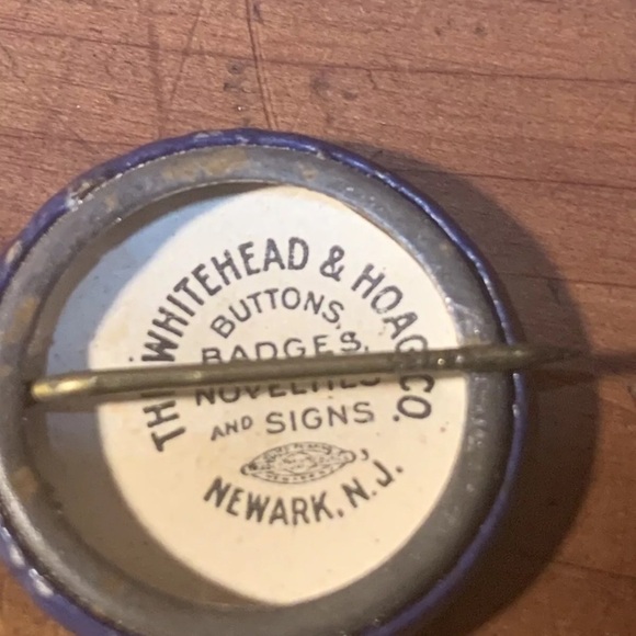 Vintage Liberty Loan Pin Set - Red, Blue, White Antique WW1 - Picture 6 of 12